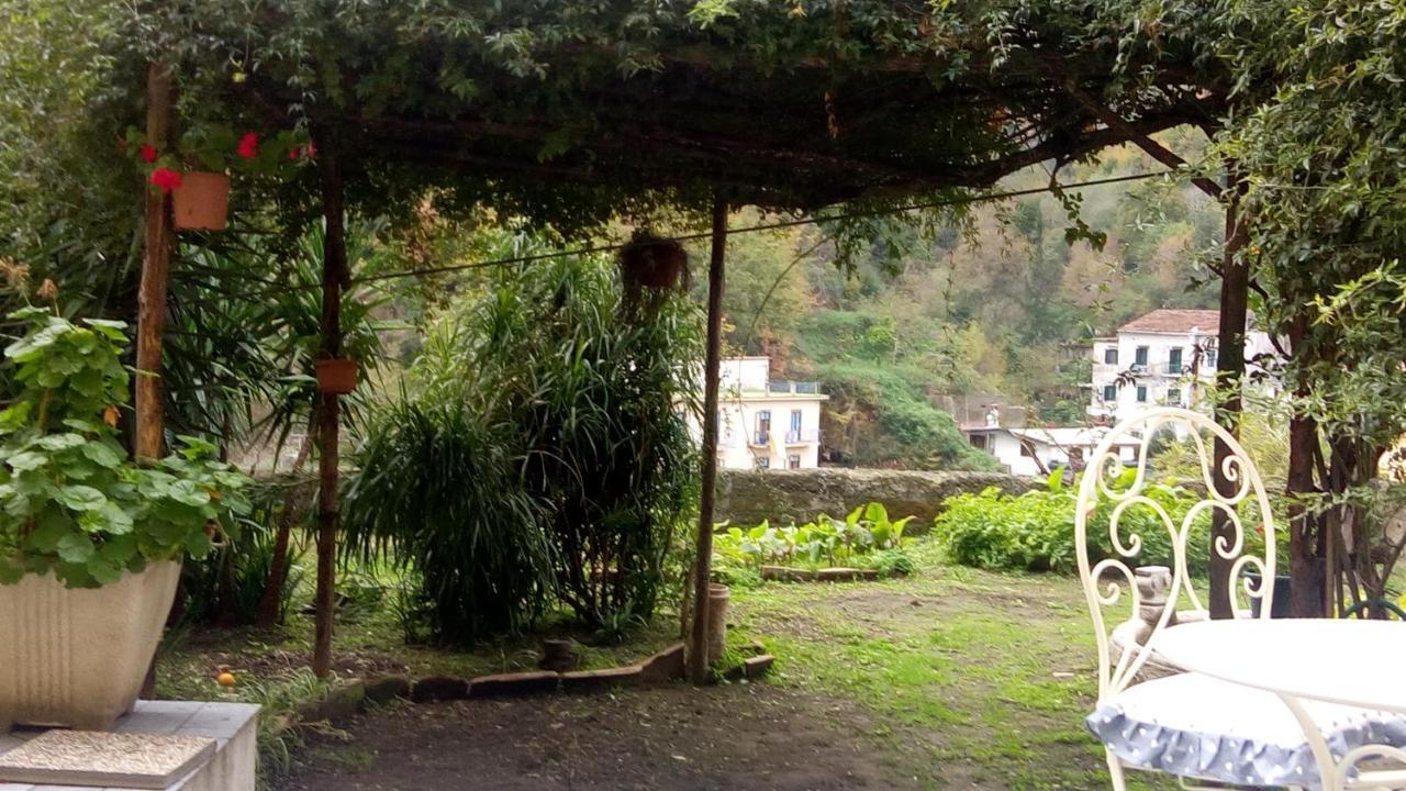 Bed and Breakfast L'Antico Giardino Vietri Exterior foto