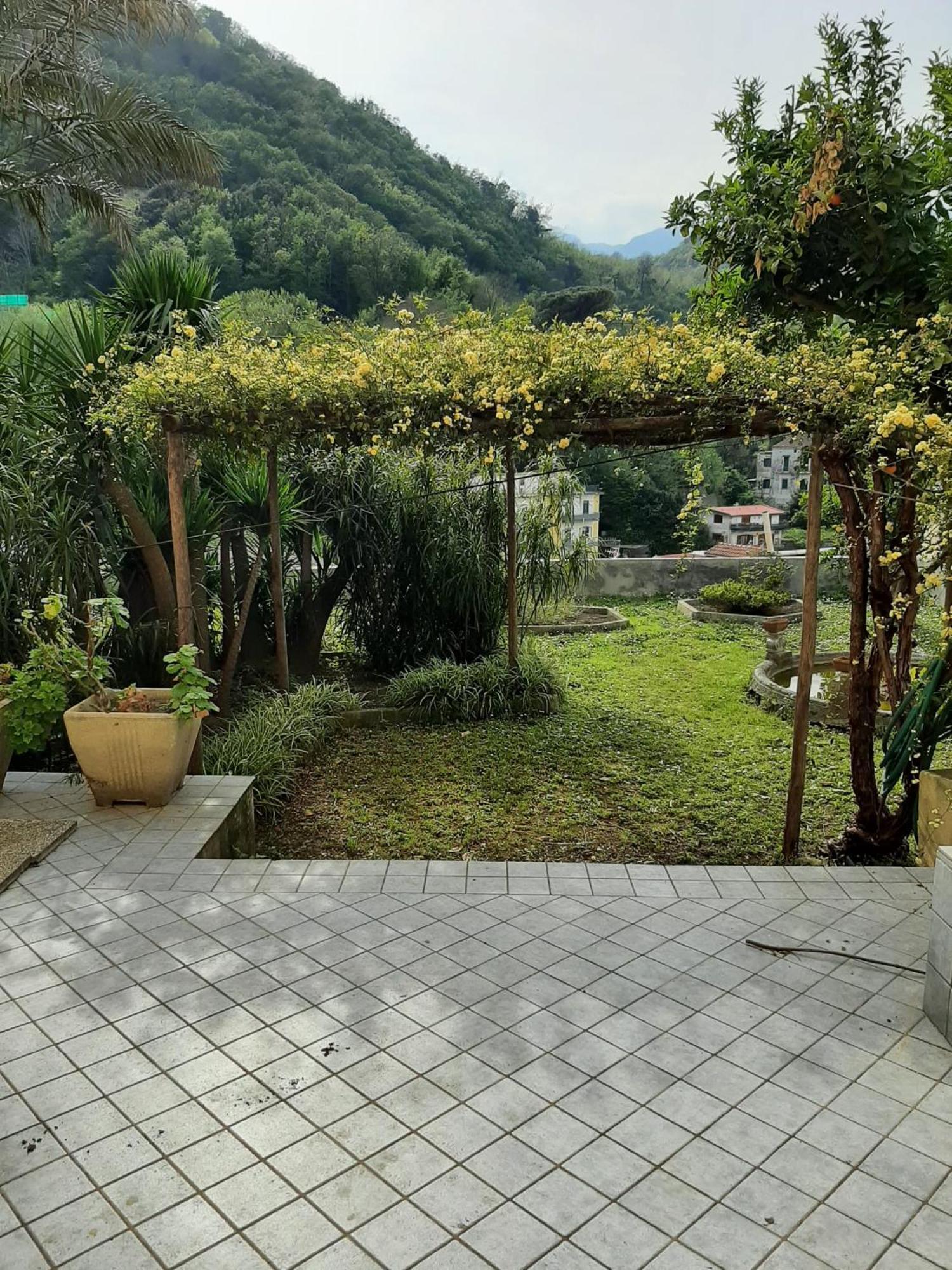 Bed and Breakfast L'Antico Giardino Vietri Exterior foto